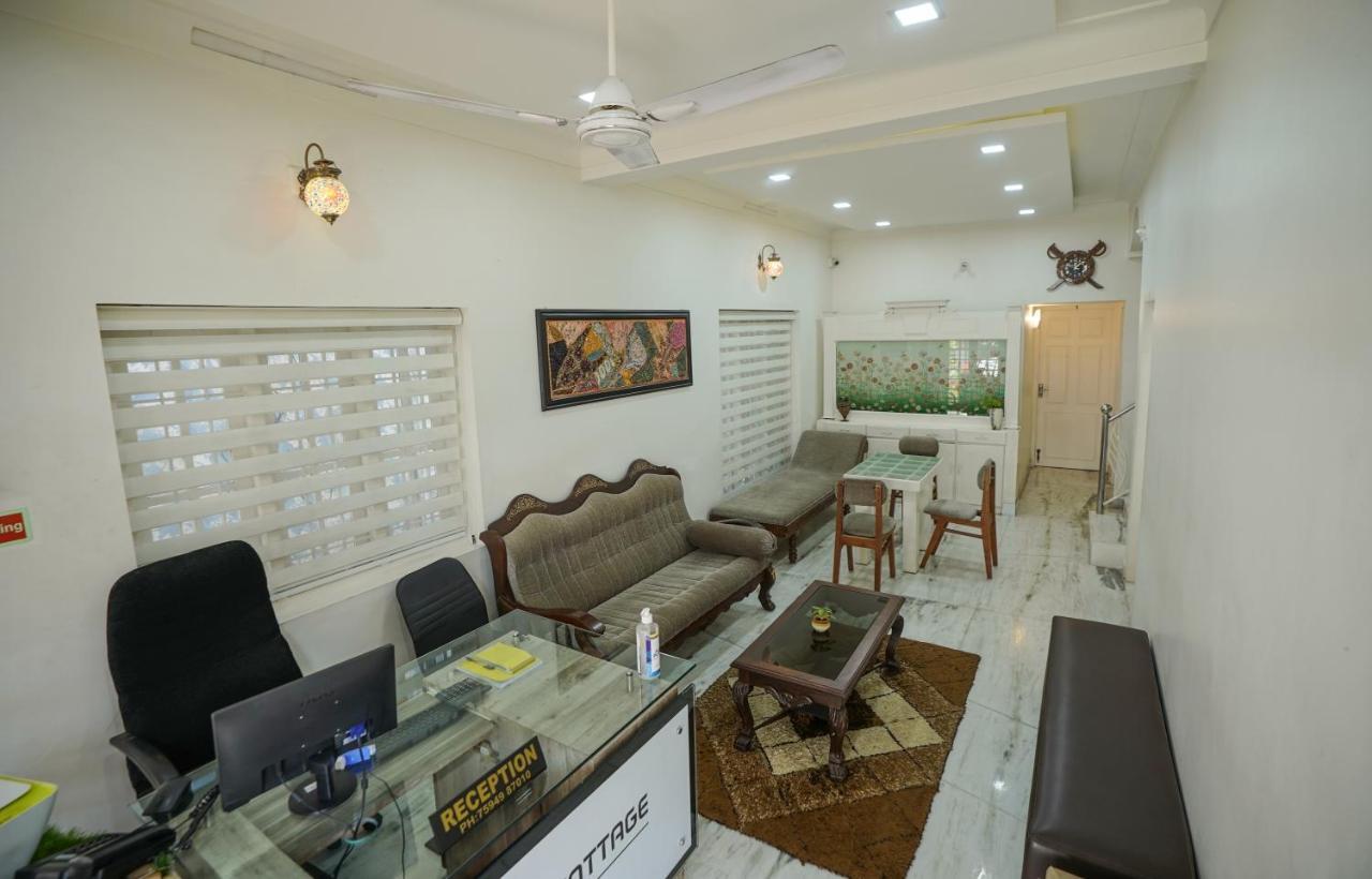 Adams Cottage Kochi Exterior foto